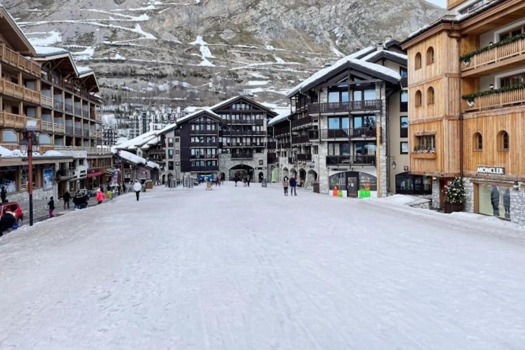 Central 3 Bedroom Chalet With Balcony Val-dʼIsère Eksteriør billede