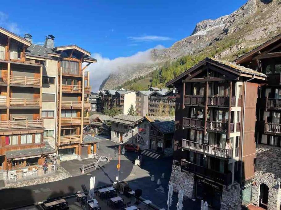 Central 3 Bedroom Chalet With Balcony Val-dʼIsère Eksteriør billede